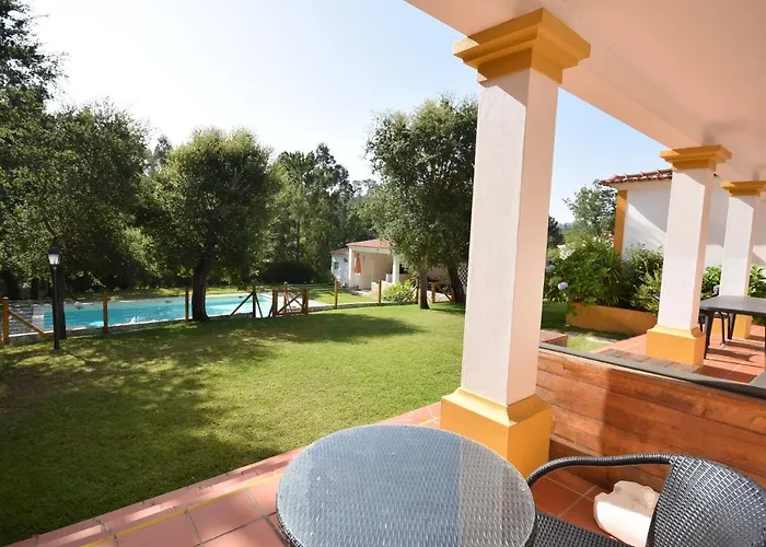 Villa Luxurious In Caldas Da Rainha With Swimming Pool
