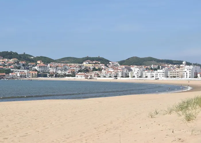 Villa Luxurious In Caldas Da Rainha With Swimming Pool