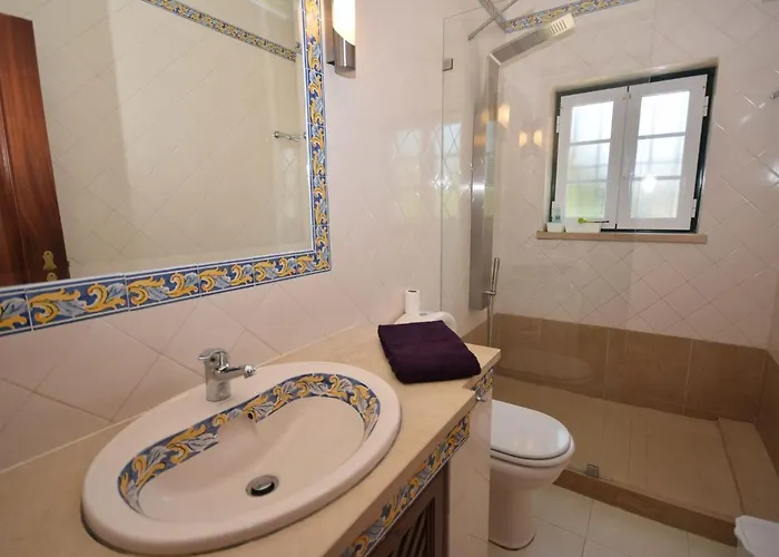 Villa Luxurious In Caldas Da Rainha With Swimming Pool *